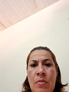 Zaralu_'s cam snapshot