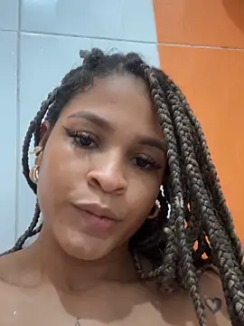 IVISBOUNCYASS live sex cam