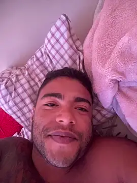 reidosuco live sex cam