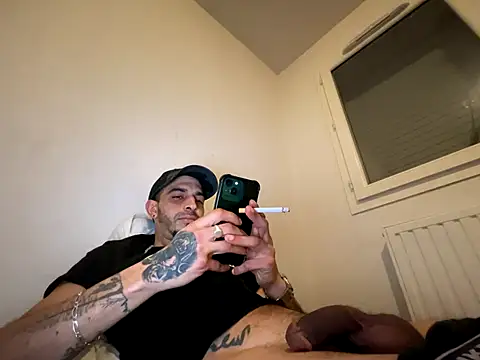 Rebeu313 live sex cam