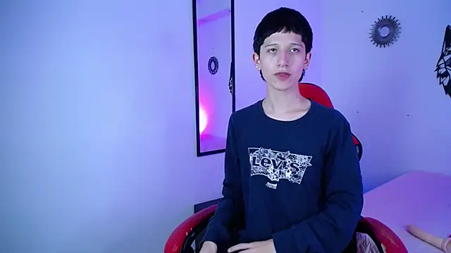 Emo_Boy_ live sex cam