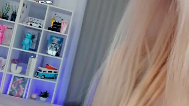 Emilyrighter1 live sex cam