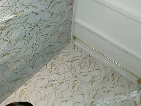 Honey_Swellens live sex cam