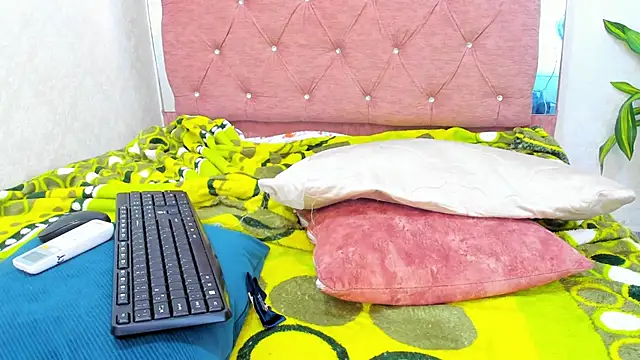 Jazmin040_'s cam snapshot