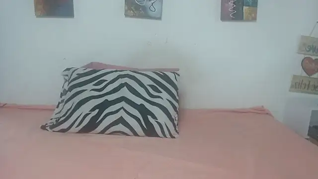 Madeline_Woods's cam snapshot