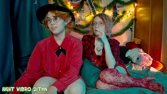 TrickyKitsune live sex cam