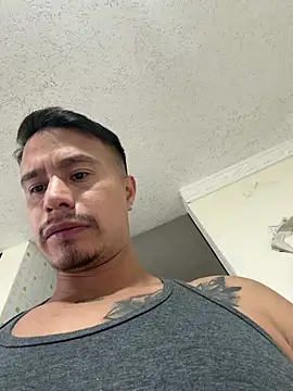 DominickVegas live sex cam