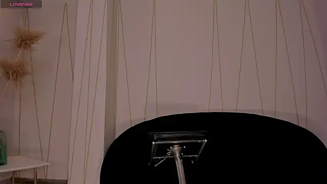 SunnyRivers live sex cam