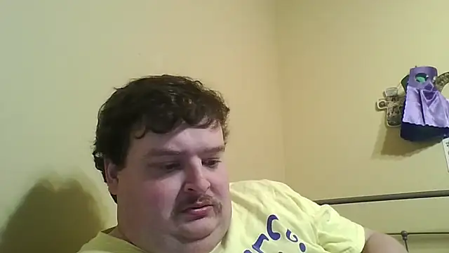 YelpedAverting's cam snapshot