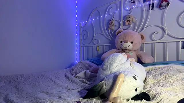 HoneyMist's cam snapshot