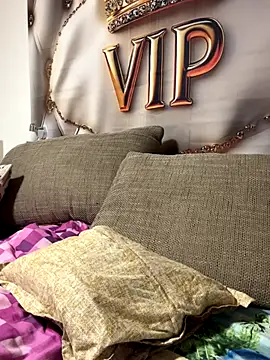 Luna1114 live sex cam