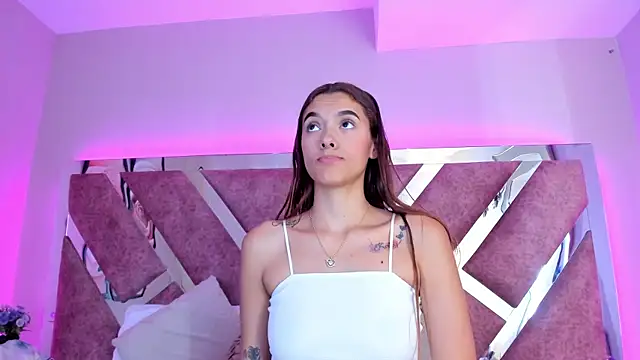 MeganR_'s cam snapshot