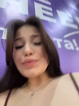 Chloe__Moon live sex cam