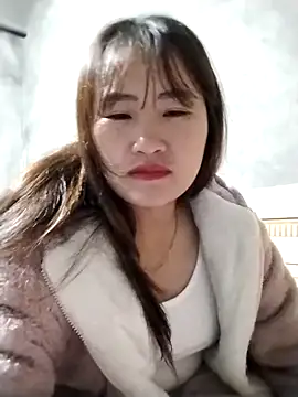 emini-xx's cam snapshot