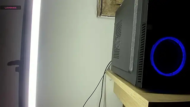 MeliSecrets_'s cam snapshot