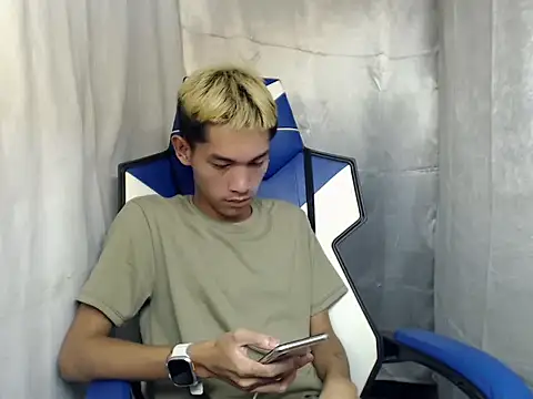 riks_tyler's cam snapshot