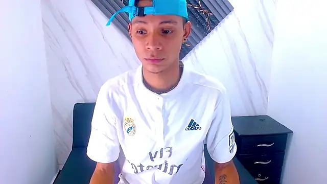 Axel_Marcu's cam snapshot