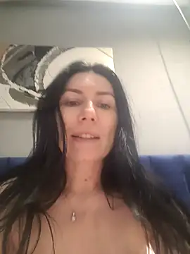 karinamadnessdesiree's cam snapshot