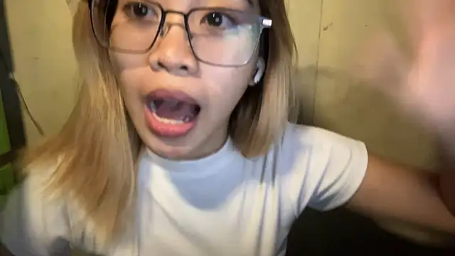 LenoraFrailey live sex cam