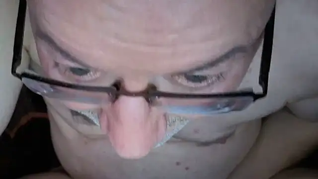 loverboyxxx69's cam snapshot