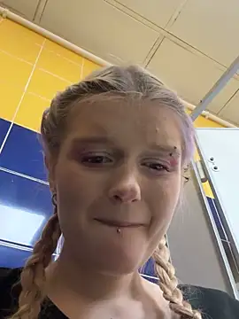 ann_ewu's cam snapshot