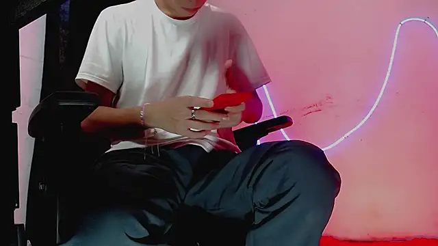 Alexxx_lov live sex cam