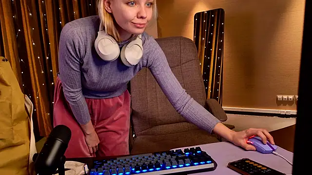 shark_attack52's cam snapshot