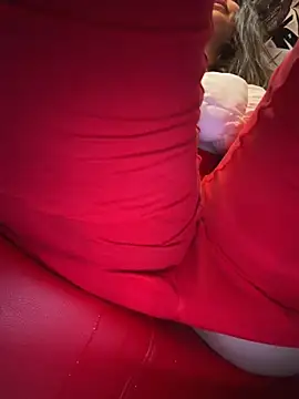 TattooGirlAlia's cam snapshot