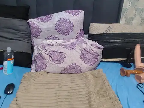 SwaziBeauty's cam snapshot