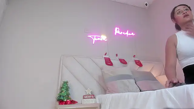 _emily__st's cam snapshot