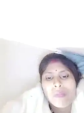 Maya_mohni's cam snapshot