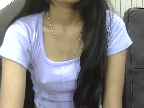 SEXY_PRIYA83's cam snapshot