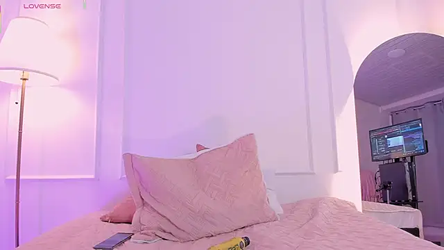 Amelia_Saenz_'s cam snapshot