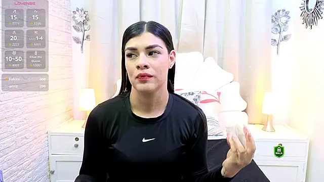 Miss_Meghan's cam snapshot