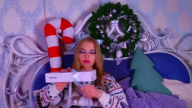 4example_Chloe's cam snapshot