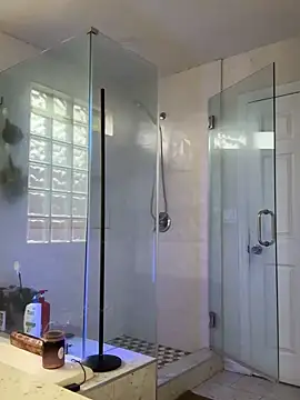 El_Gizmo's cam snapshot