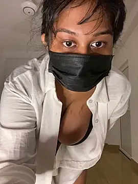 Monica__Bellucci__'s cam snapshot