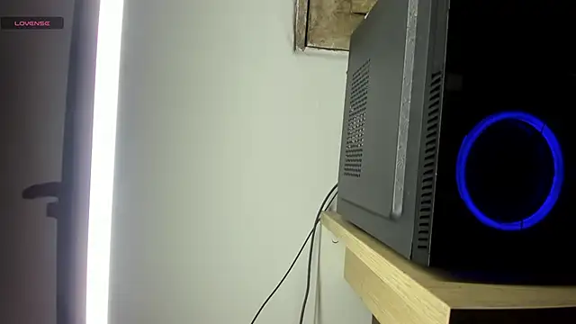 MeliSecrets_'s cam snapshot