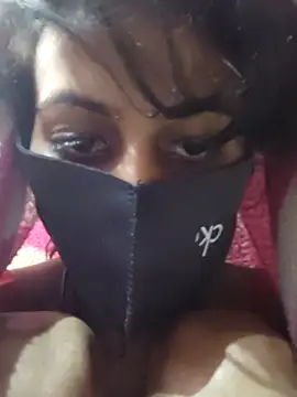 Thaper_Meera2's cam snapshot