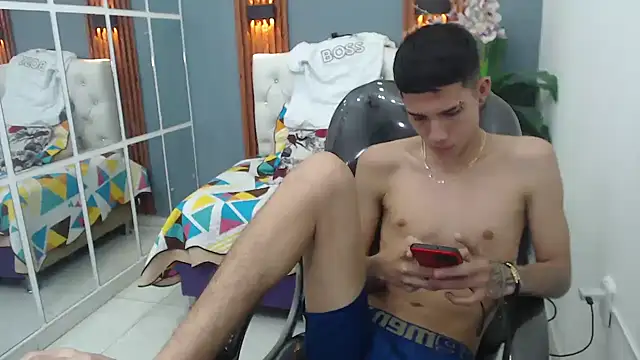 paul_ponce live sex cam