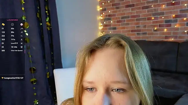 VoidElaris live sex cam