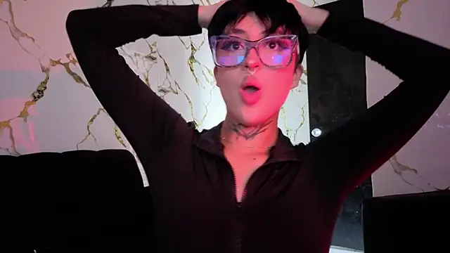 Rebeka-baker live sex cam