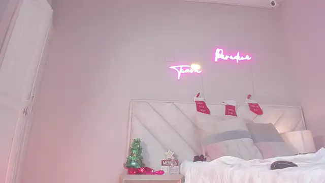 _emily__st's cam snapshot