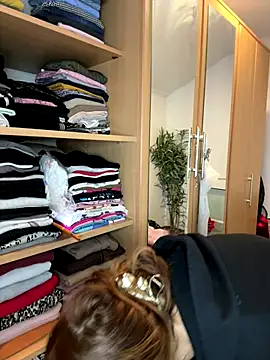 Luna1114 live sex cam