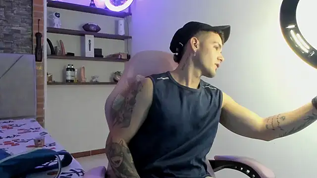 BooyHott_ live sex cam