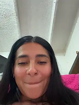 Meganmilk1 live sex cam