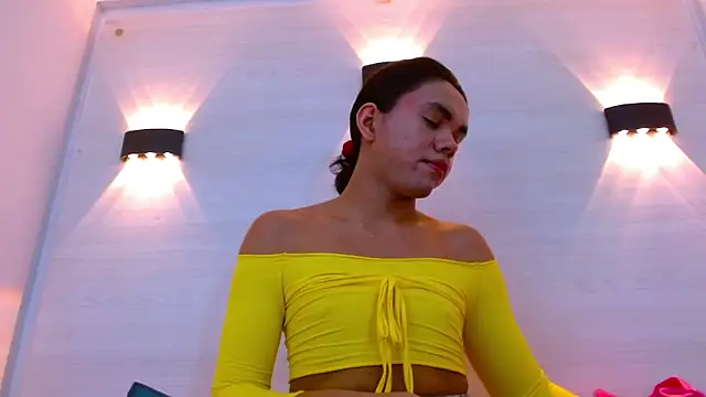 AndreaGil_ live sex cam