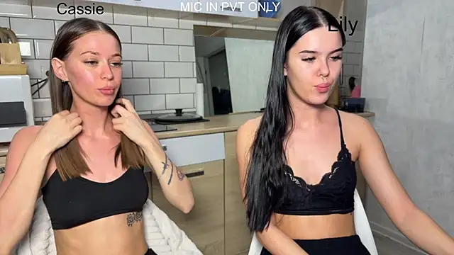 girls_secrets's cam snapshot