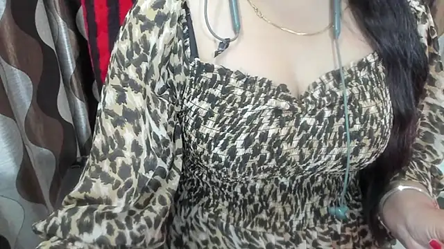 Kaur_Jannat live sex cam