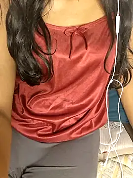 trending_tamizhachii's cam snapshot